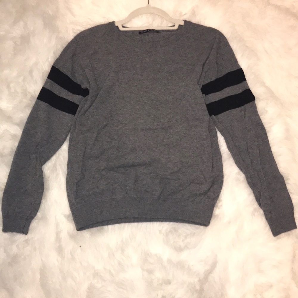 Brandy Melville sweater
